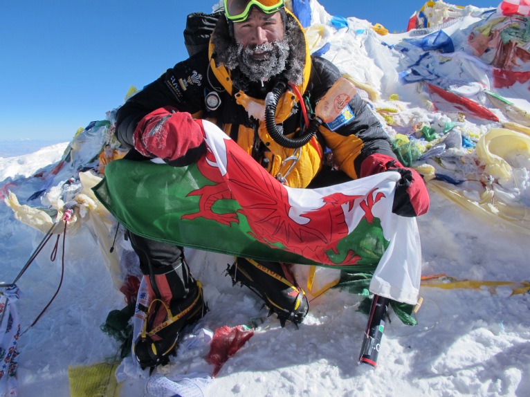 71._Rich_with_Welsh_Flag_emotional_on_the_summit.jpg